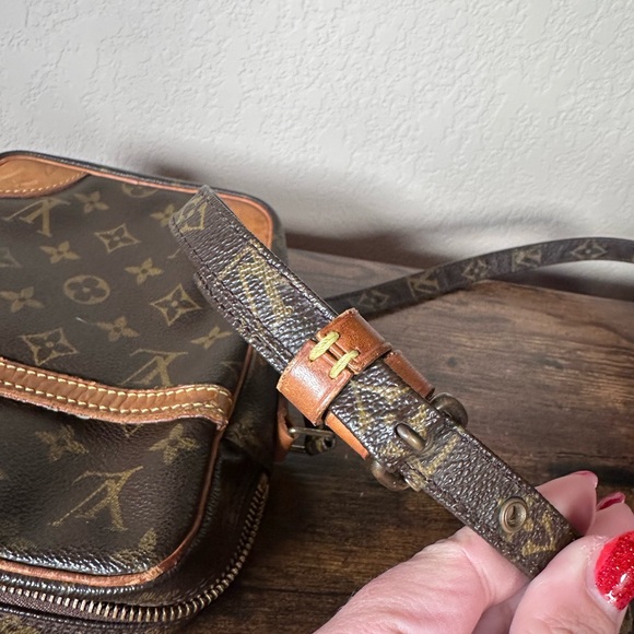 Authentic Louis Vuitton Danube Monogram Brown Messenger Crossbody Bag